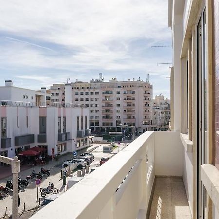 Modern & Bright - Faro Mercado Apt 22 Exterior photo