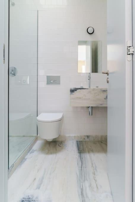 Modern & Bright - Faro Mercado Apt 22 Exterior photo